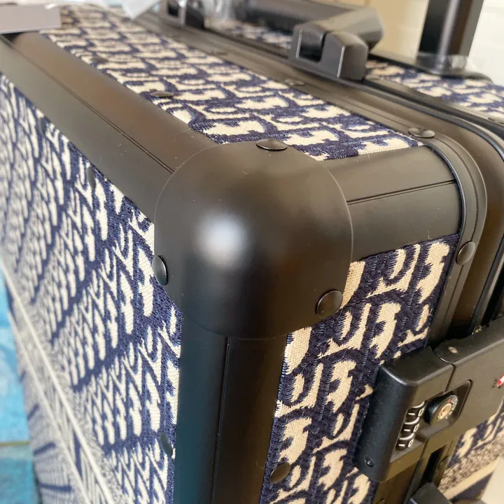 スーパーコピー ディオール スーツケース