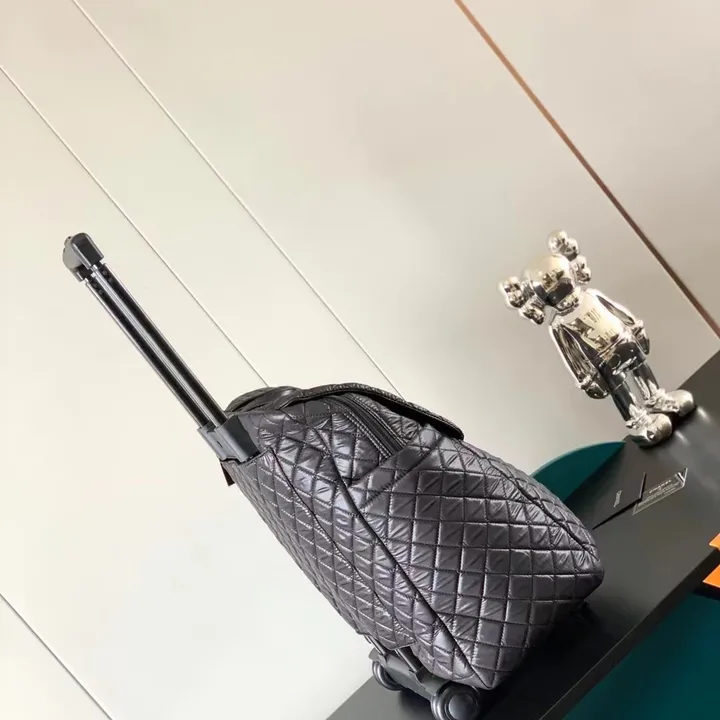スーパーコピー シャネル スーツケース