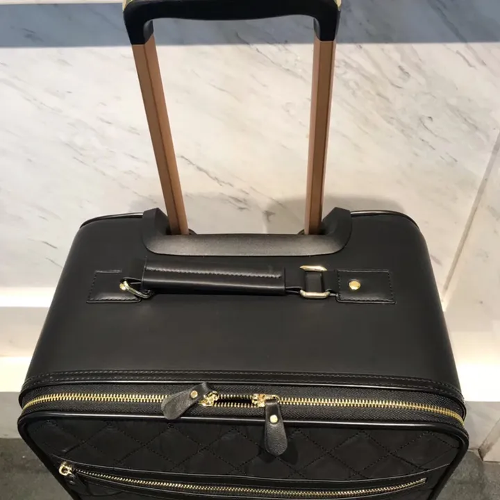 スーパーコピー シャネル スーツケース