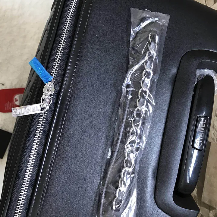 スーパーコピー シャネル スーツケース