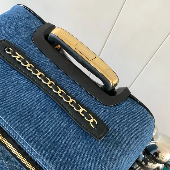 スーパーコピー シャネル スーツケース