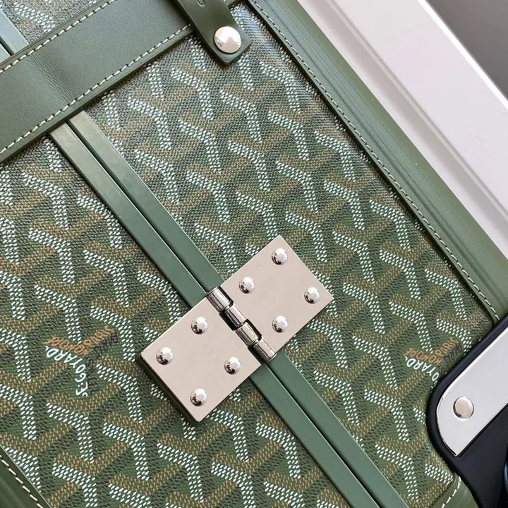 スーパーコピー フェンディ スーツケース