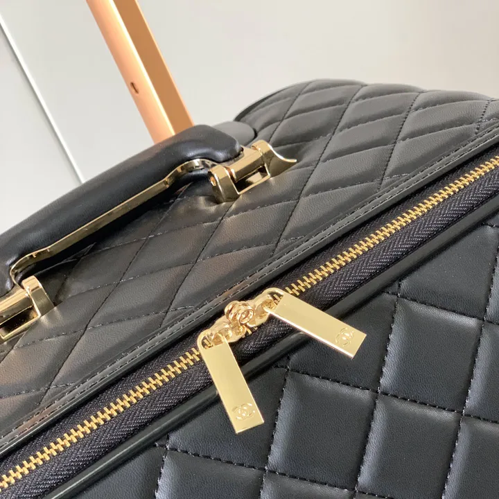スーパーコピー シャネル スーツケース