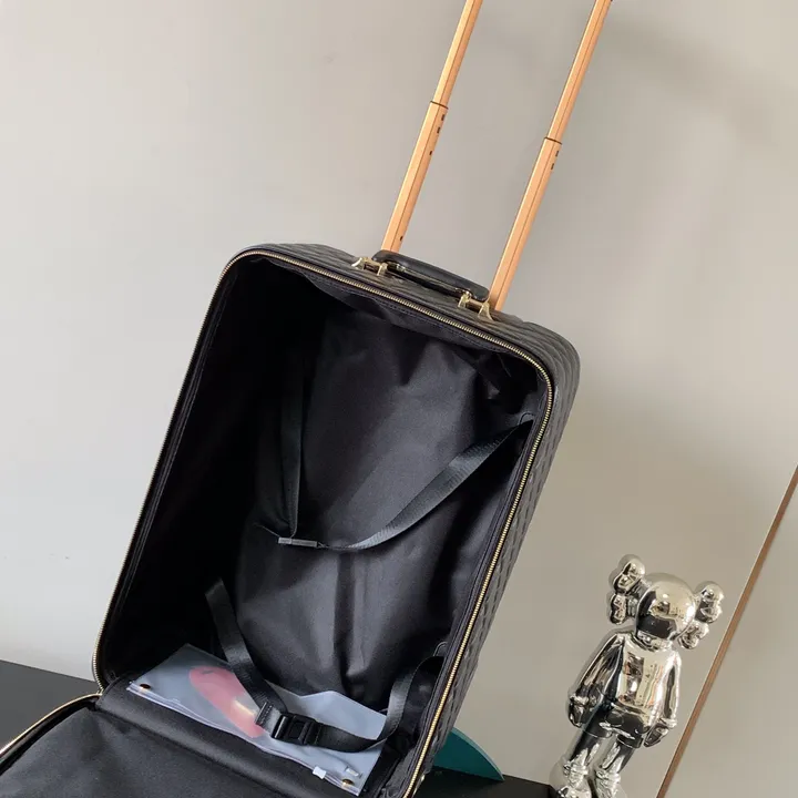 スーパーコピー シャネル スーツケース