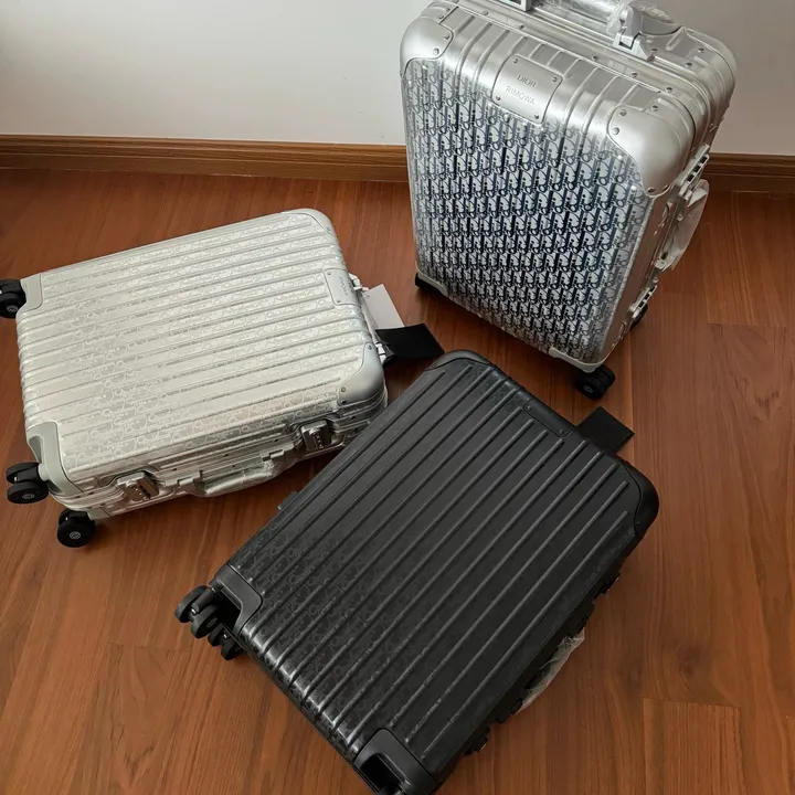 スーパーコピー ディオール スーツケース