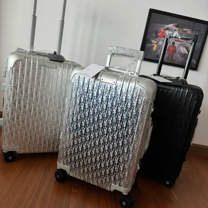 スーパーコピー ディオール スーツケース