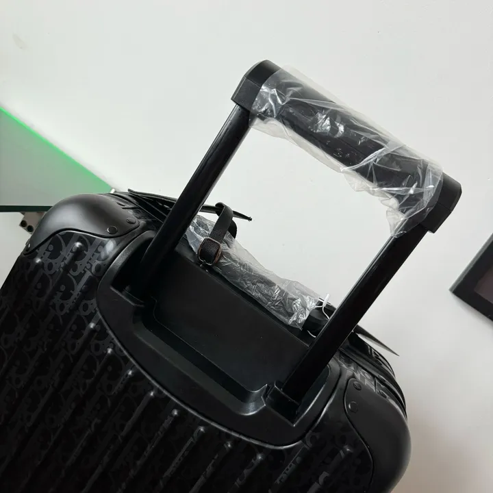 スーパーコピー ディオール スーツケース