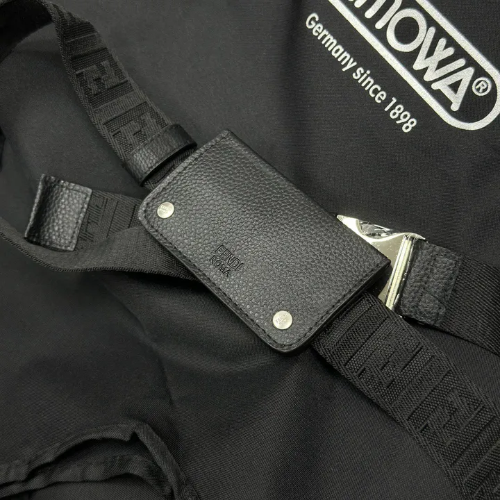 スーパーコピー フェンディ スーツケース