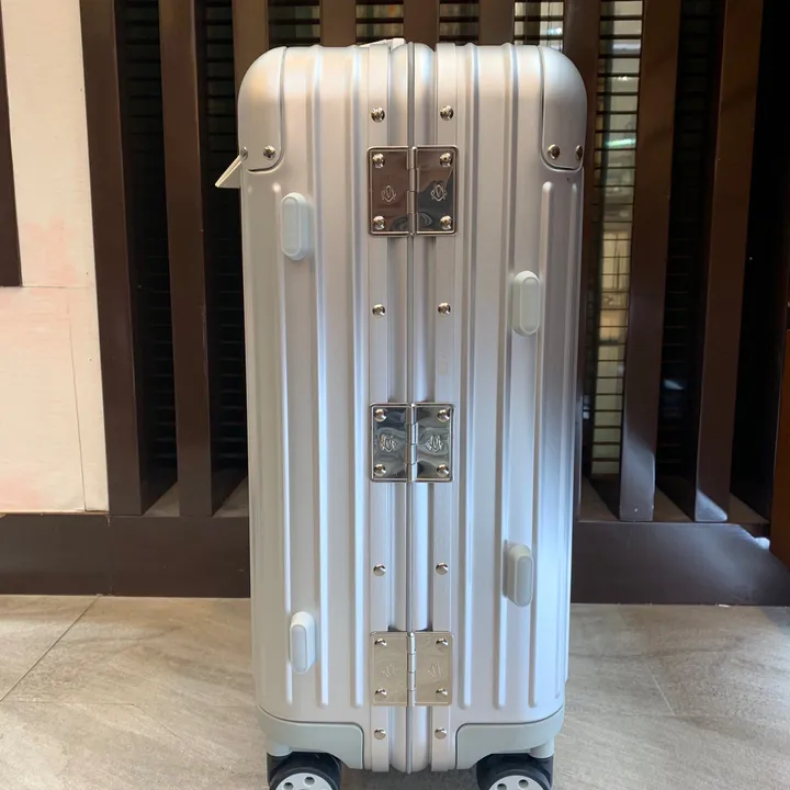 スーパーコピー リモワ スーツケース