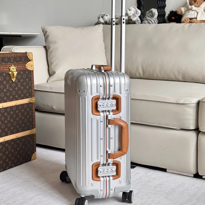 スーパーコピー リモワ スーツケース