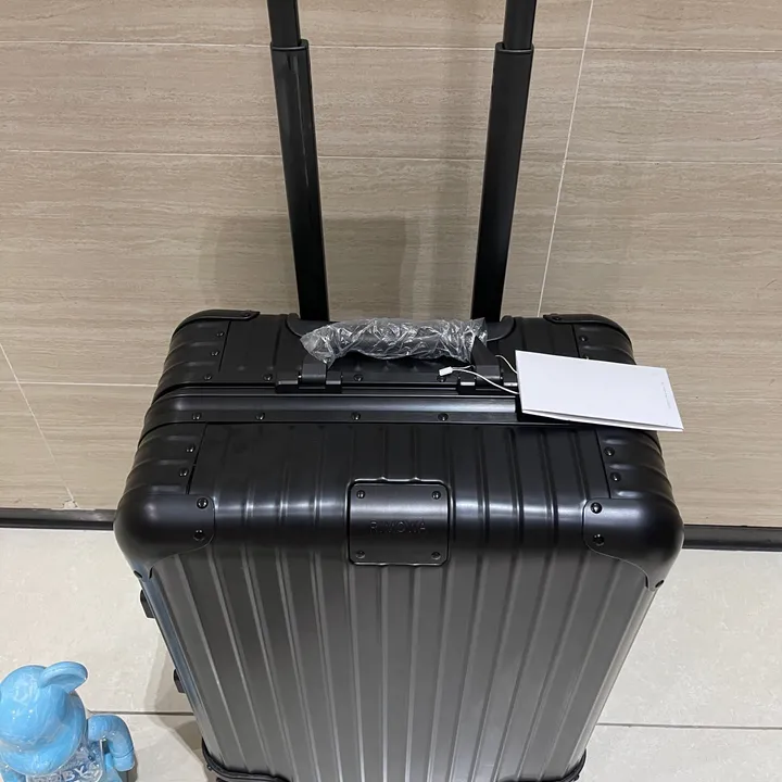 スーパーコピー リモワ スーツケース