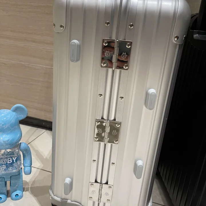 スーパーコピー リモワ スーツケース