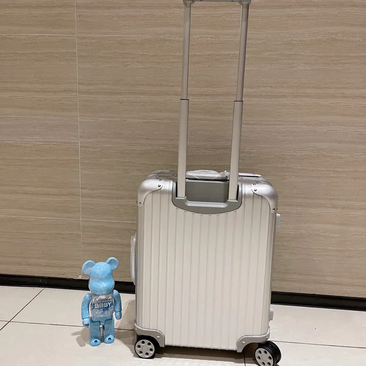 スーパーコピー リモワ スーツケース