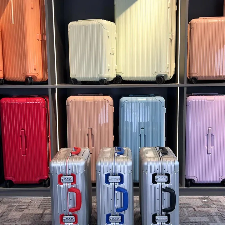 スーパーコピー リモワ スーツケース