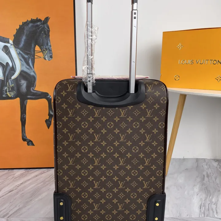 スーパーコピー ルイヴィトン スーツケース