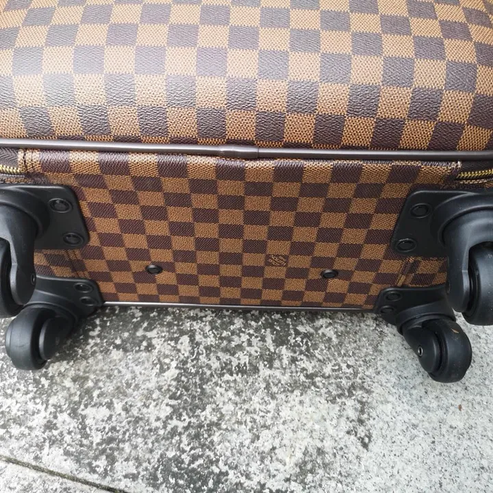 スーパーコピー ルイヴィトン スーツケース