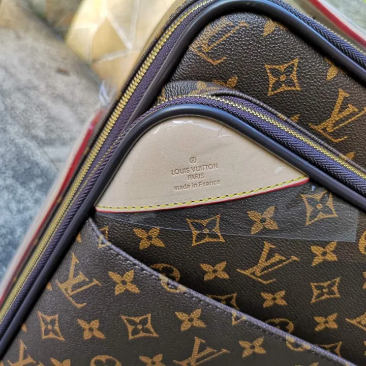 スーパーコピー ルイヴィトン スーツケース