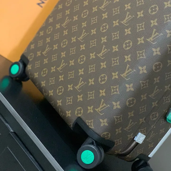 スーパーコピー ルイヴィトン スーツケース