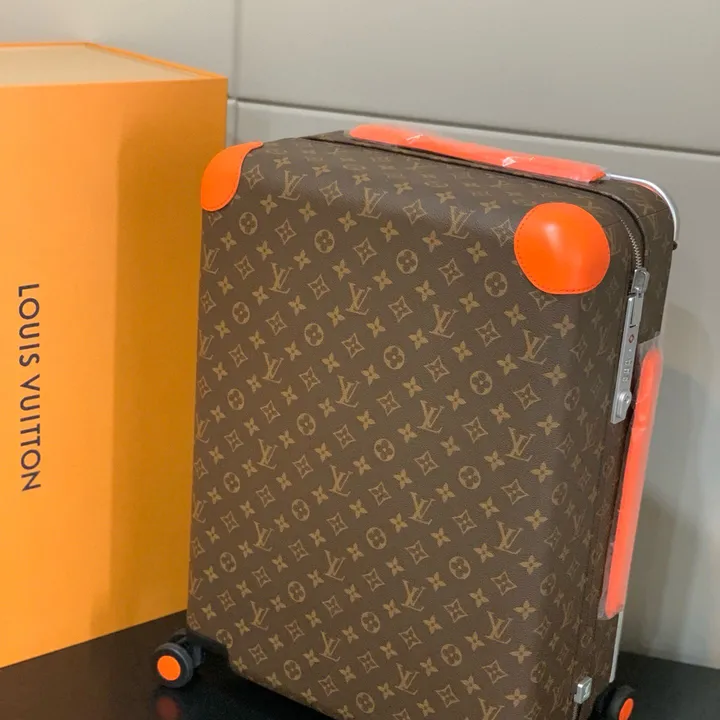 スーパーコピー ルイヴィトン スーツケース