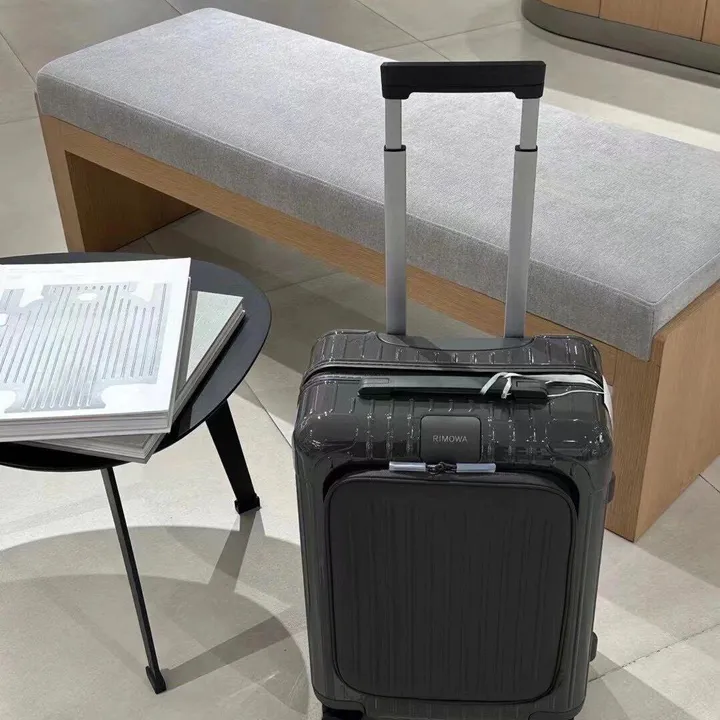 スーパーコピー リモワ スーツケース