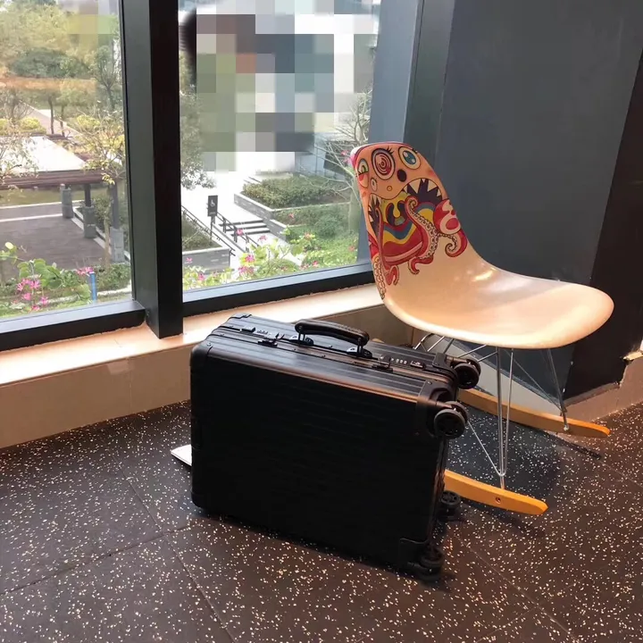 スーパーコピー リモワ スーツケース