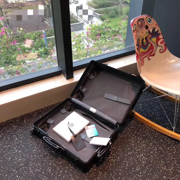 スーパーコピー リモワ スーツケース