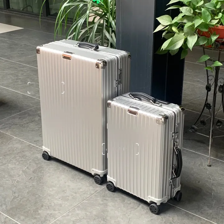 スーパーコピー リモワ スーツケース