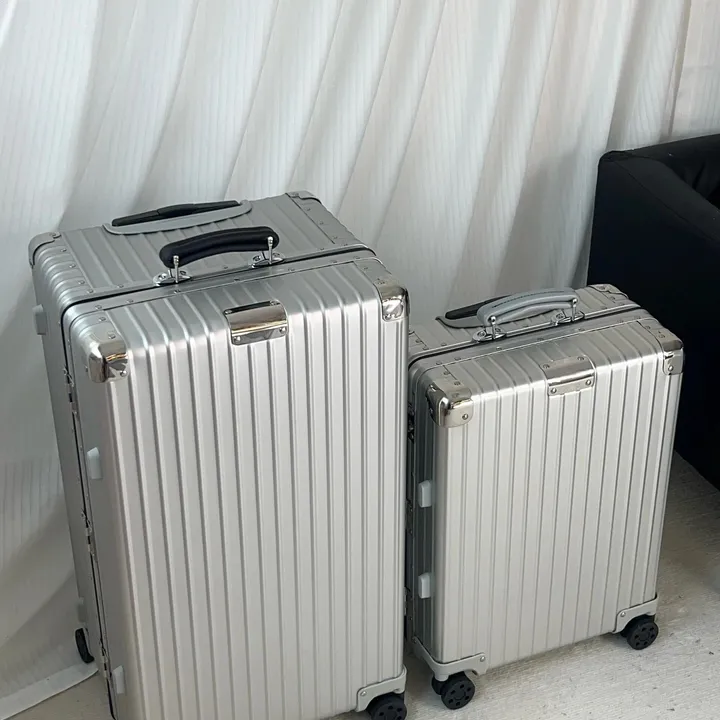 スーパーコピー リモワ スーツケース