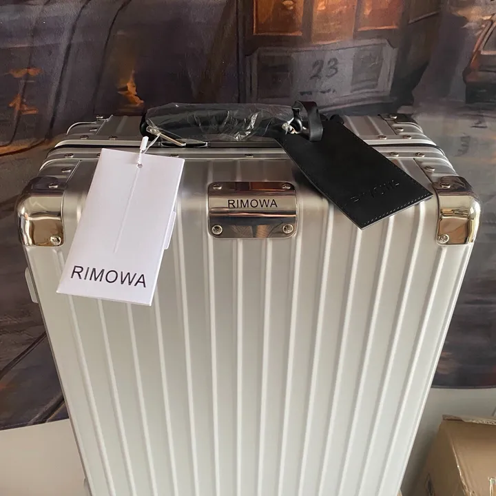 スーパーコピー リモワ スーツケース