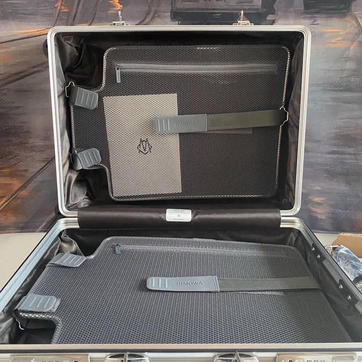 スーパーコピー リモワ スーツケース