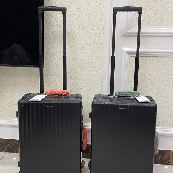 スーパーコピー リモワ スーツケース