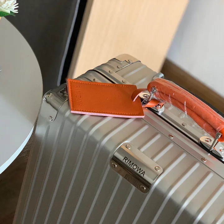スーパーコピー リモワ スーツケース
