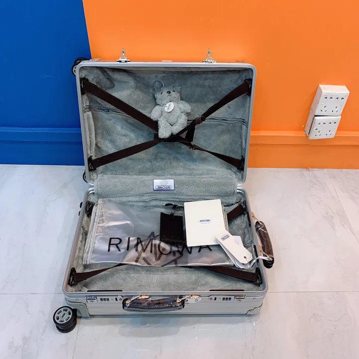 スーパーコピー リモワ スーツケース