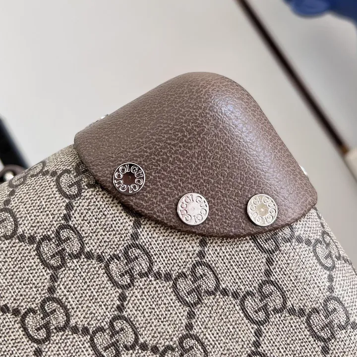 スーパーコピー グッチ スーツケース