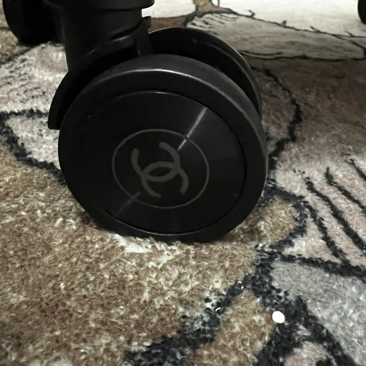 スーパーコピー シャネル スーツケース