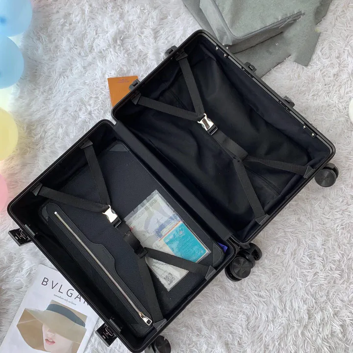 スーパーコピー ルイヴィトン スーツケース