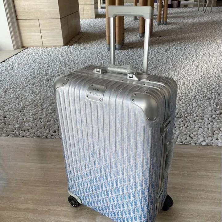 スーパーコピー リモワ スーツケース