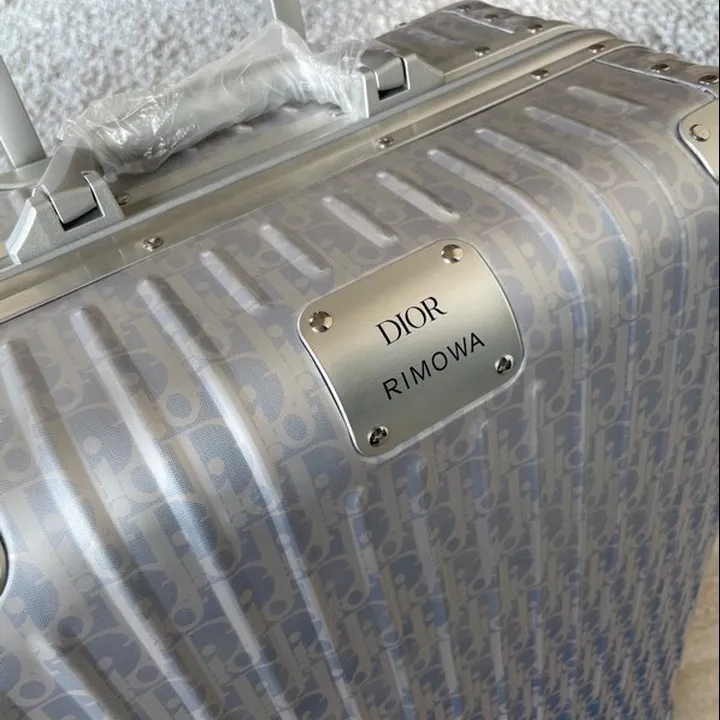 スーパーコピー リモワ スーツケース