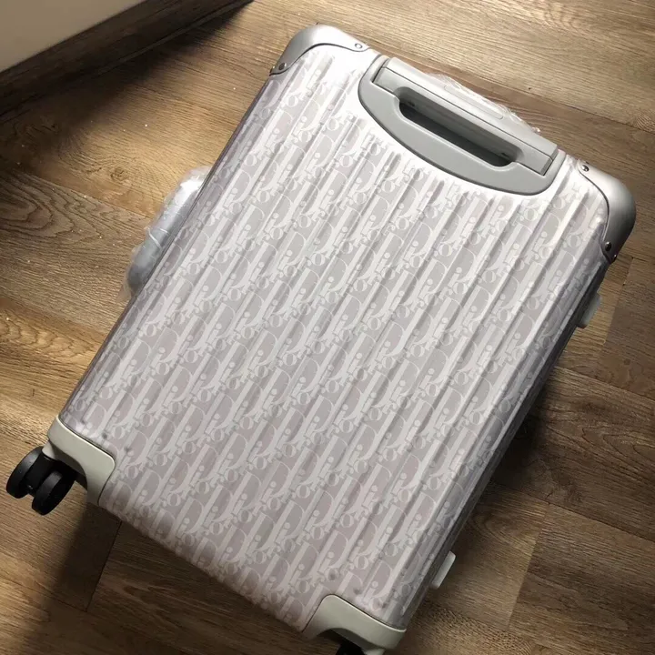 スーパーコピー リモワ スーツケース