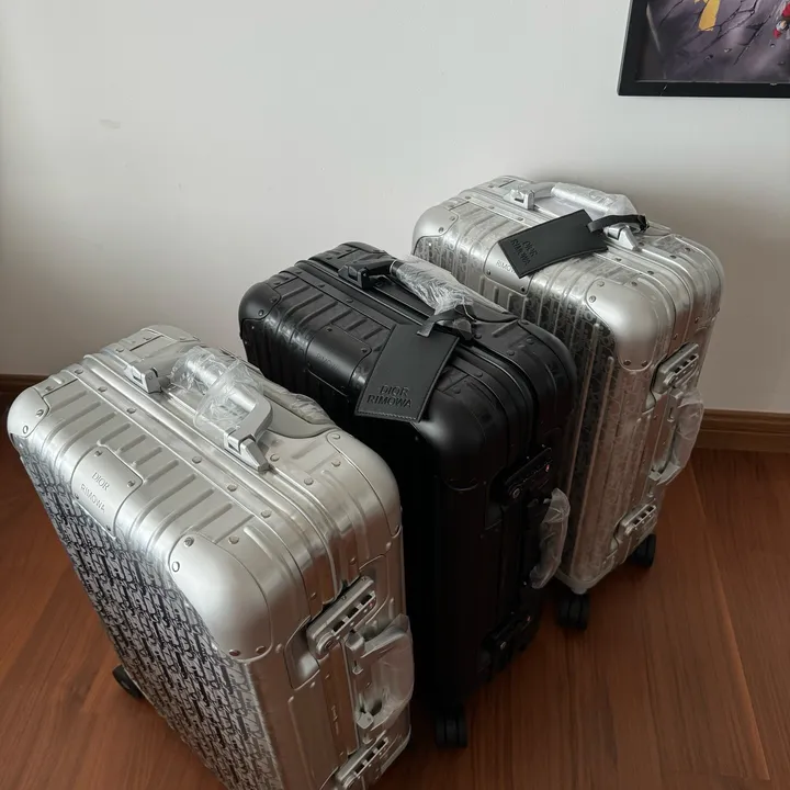 スーパーコピー リモワ スーツケース