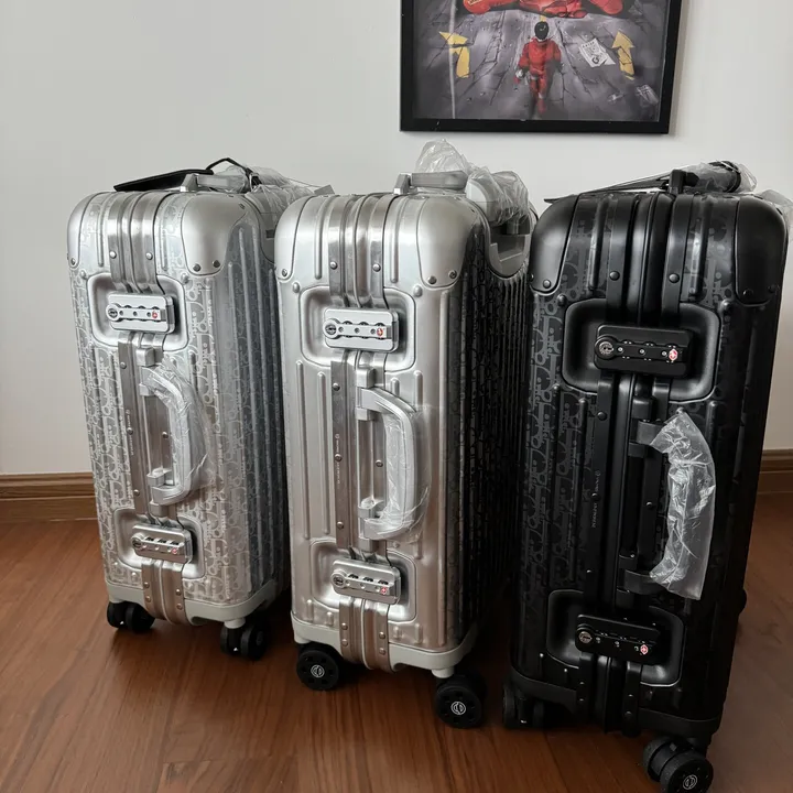 スーパーコピー リモワ スーツケース