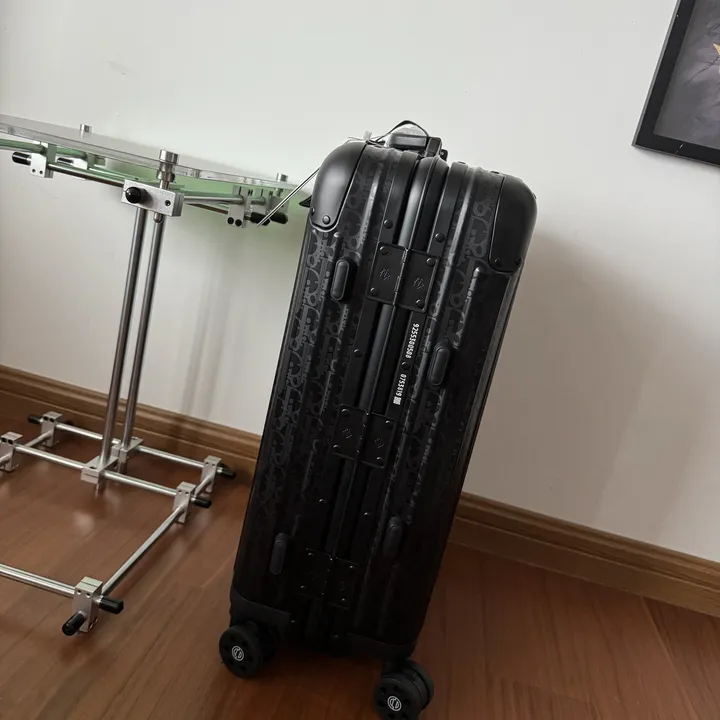 スーパーコピー リモワ スーツケース