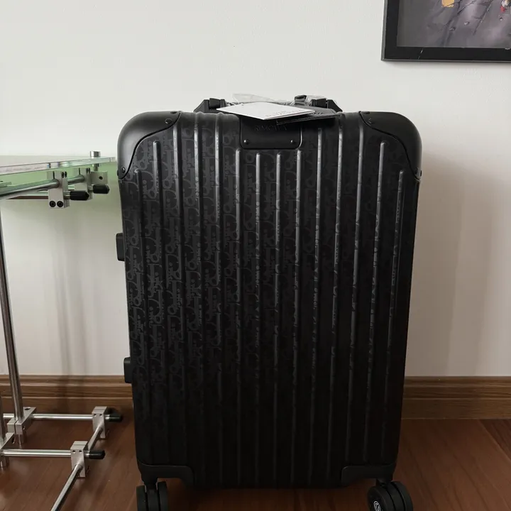 スーパーコピー リモワ スーツケース