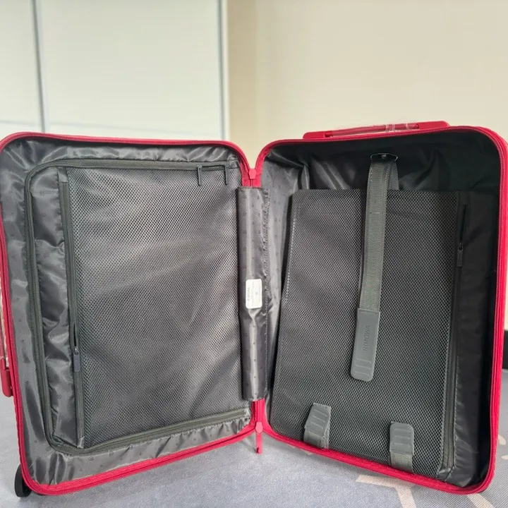 スーパーコピー リモワ スーツケース