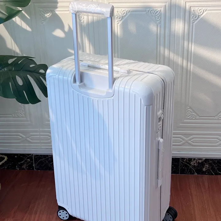 スーパーコピー リモワ スーツケース