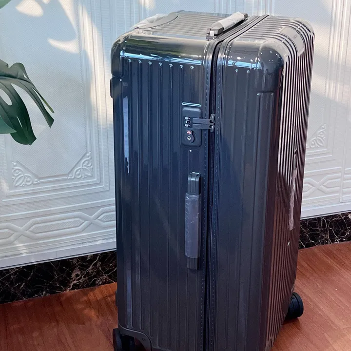 スーパーコピー リモワ スーツケース