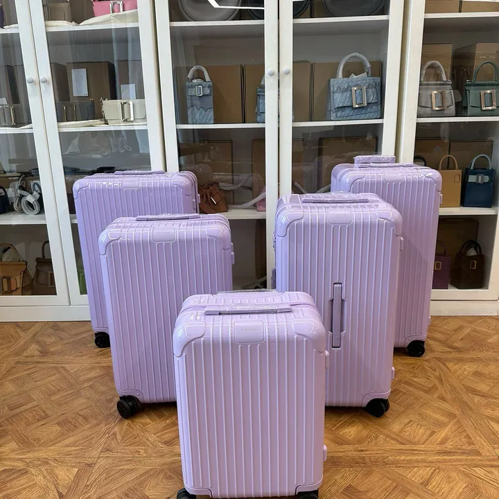 スーパーコピー リモワ スーツケース