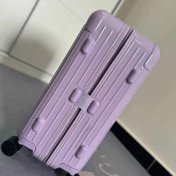 スーパーコピー リモワ スーツケース