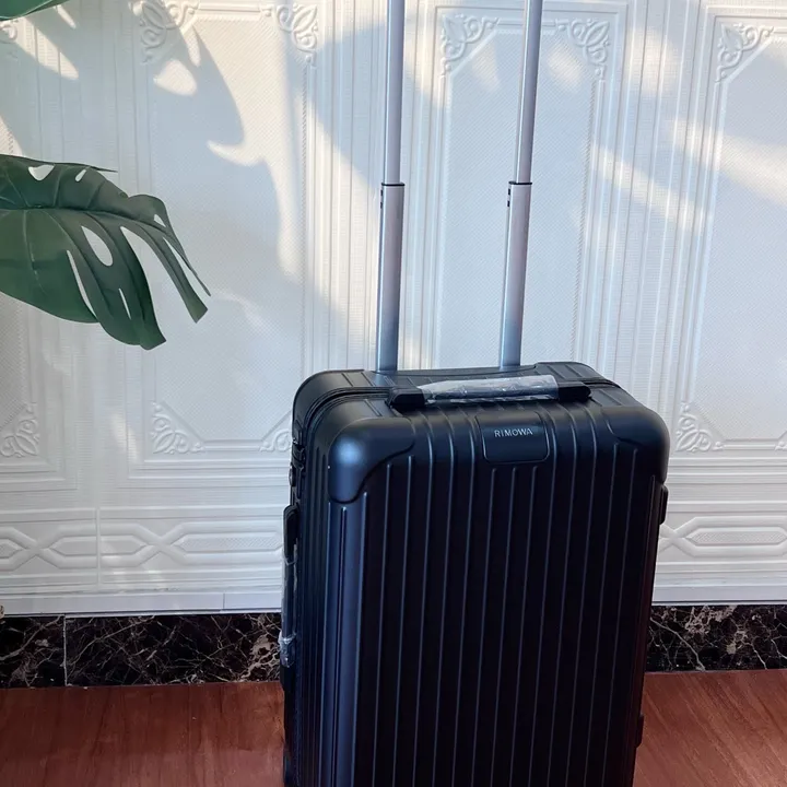 スーパーコピー リモワ スーツケース