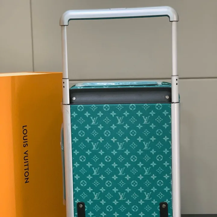 スーパーコピー ルイヴィトン スーツケース